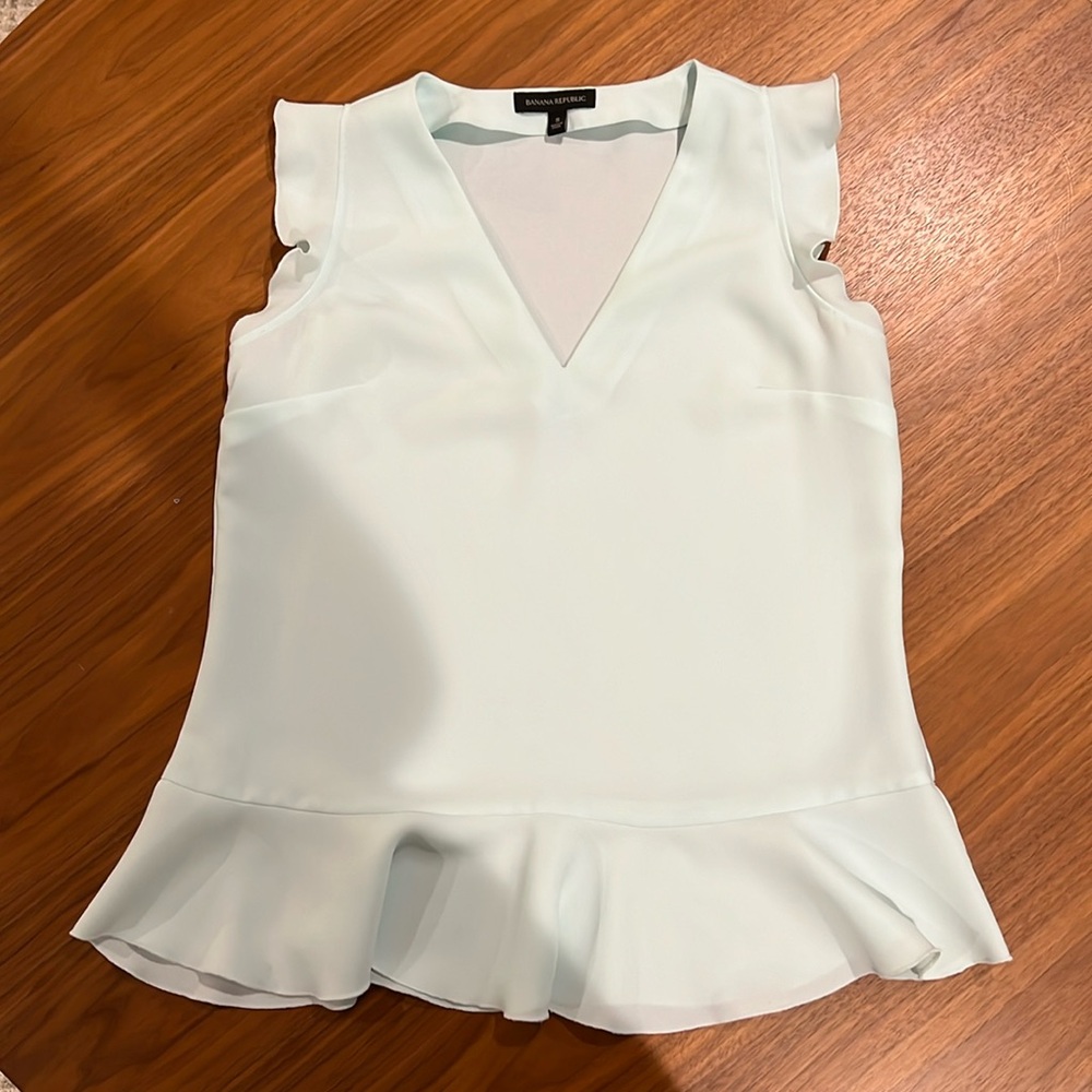 Banana Republic top in S